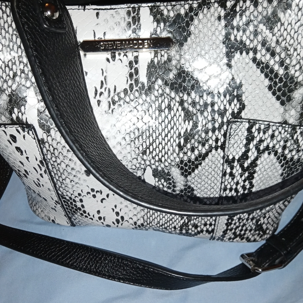 Steve Madden snake print small handbag 👜